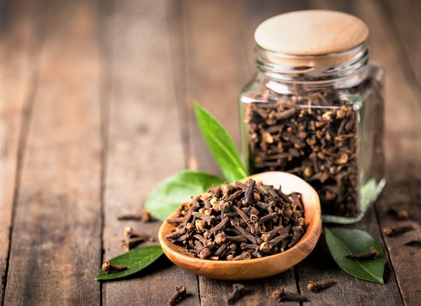 health-benefits-and-uses-of-cloves