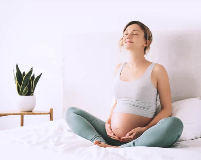 怀孕第7周：准妈妈孕吐与不适感渐增，注意补充水分