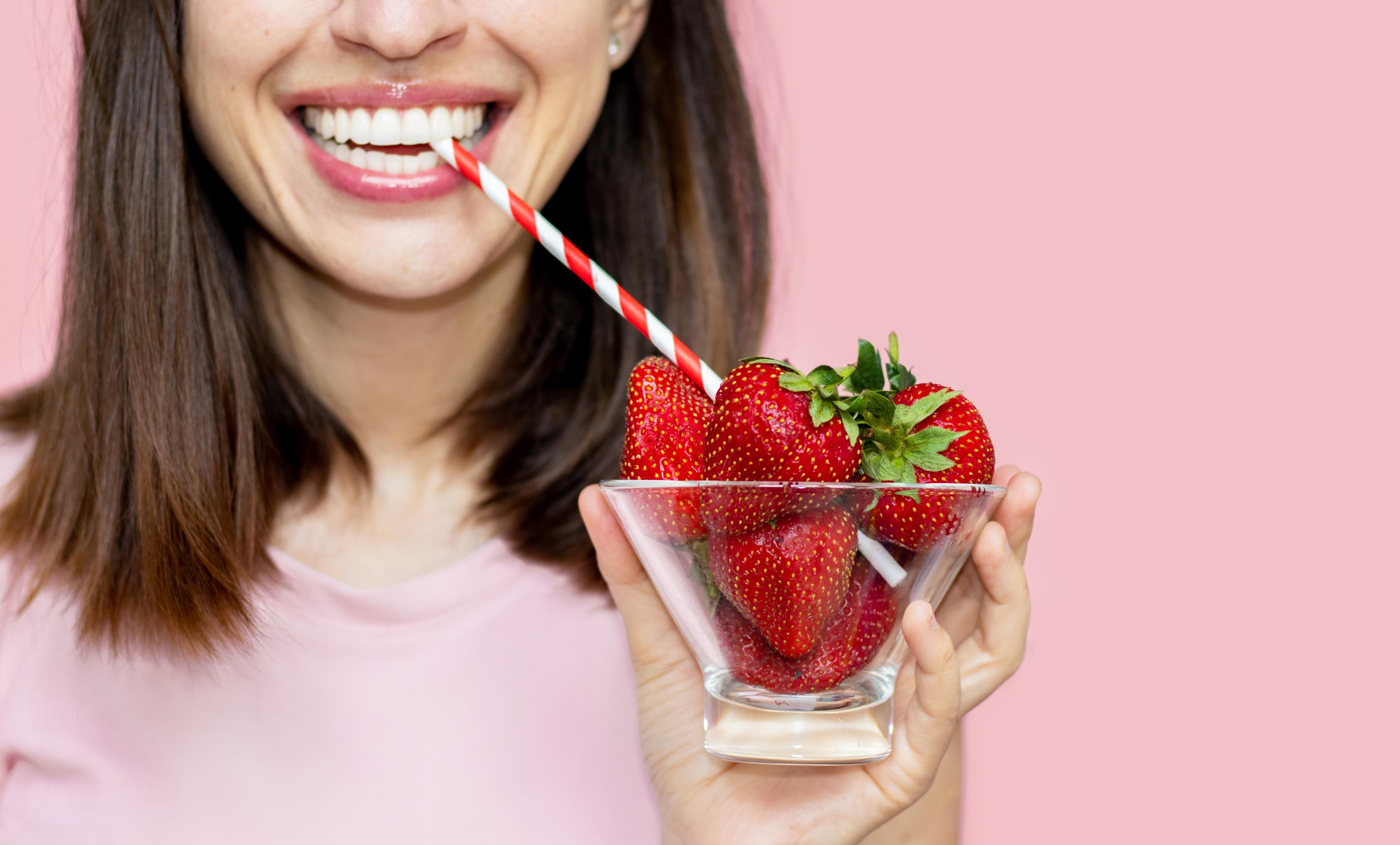 a-secret-guide-to-achieving-brighter-whiter-teeth