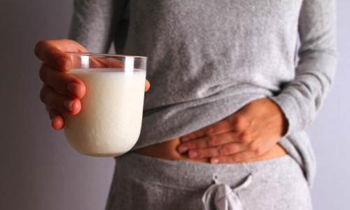 乳糖不耐症：牛奶能喝吗？原因、症状、检查与治疗全解析