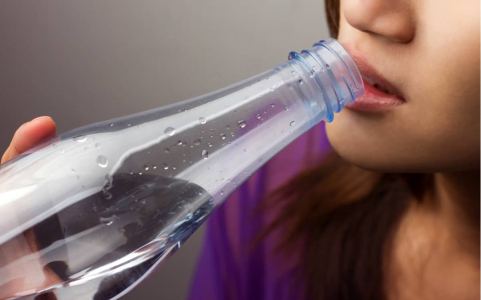 什么是唾液腺疾病？症状、成因与治疗方式