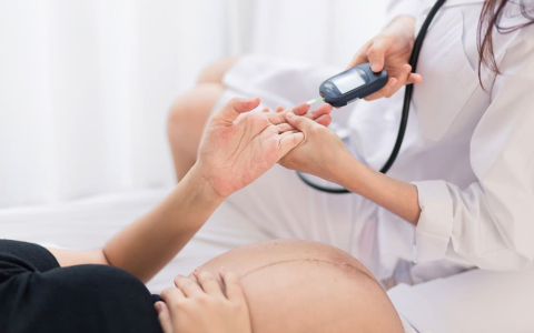 causes-and-symptoms-of-gestational-diabetes