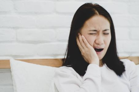 避免干性齿槽炎：拔牙后的5个护理重点