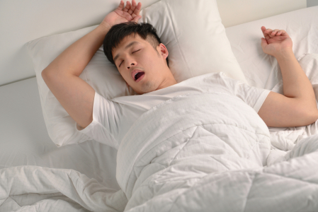 为什么会打呼？8个常见原因与3个改善睡眠品质的方法