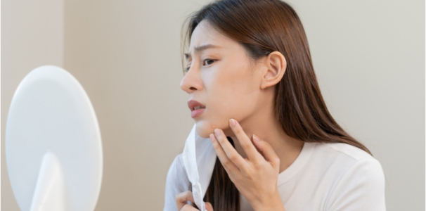 皮肤为何会起红疹？6 大原因与处理方式一文看懂