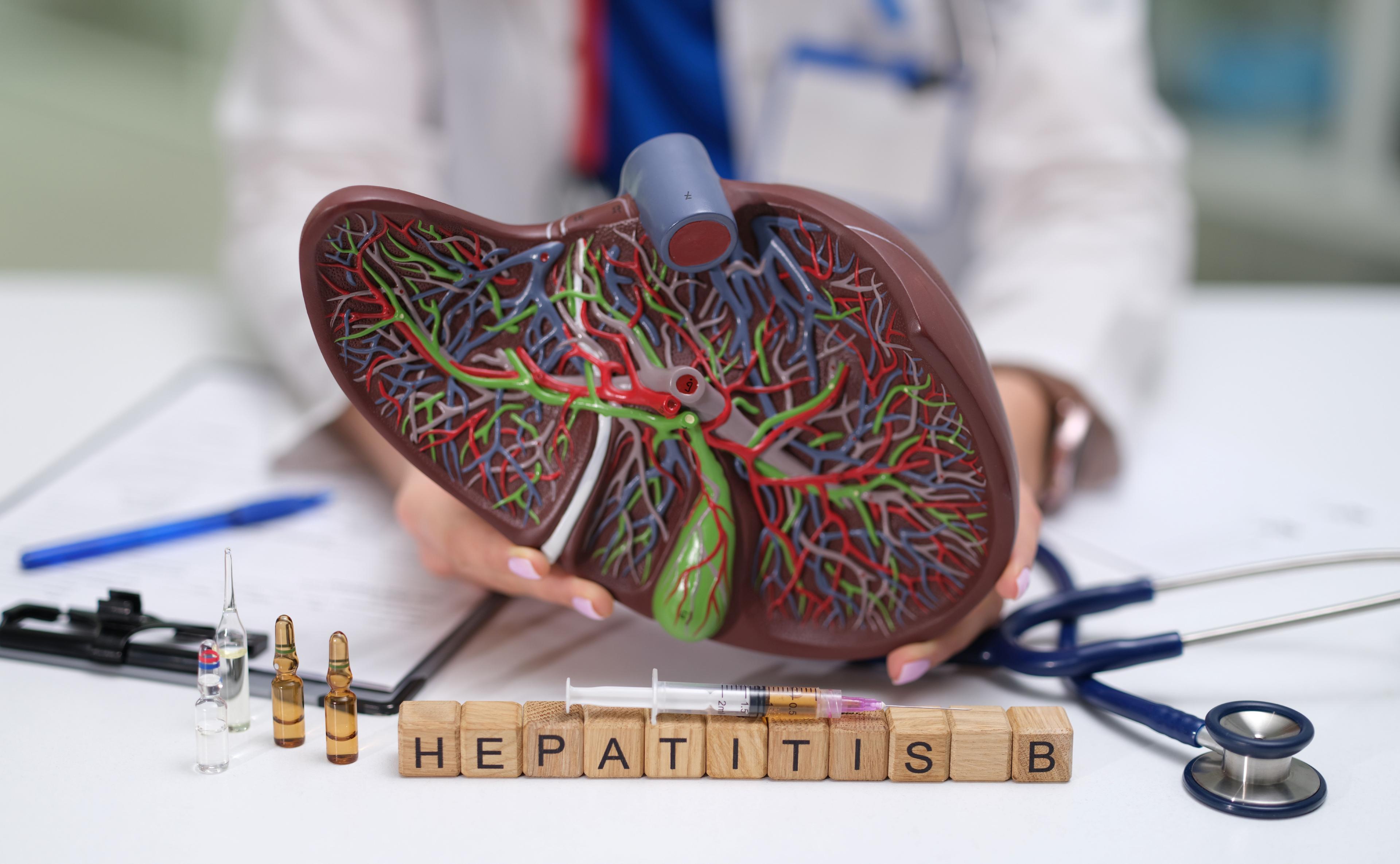 hepatitis-b-symptoms-transmission-vaccine